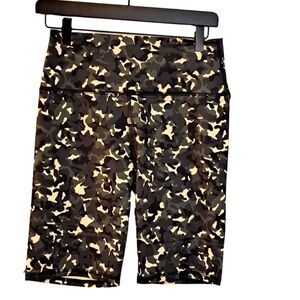 Core 10 Work Out All Day Comfort Women's Camo Design Bike Shorts - Sz M NWT